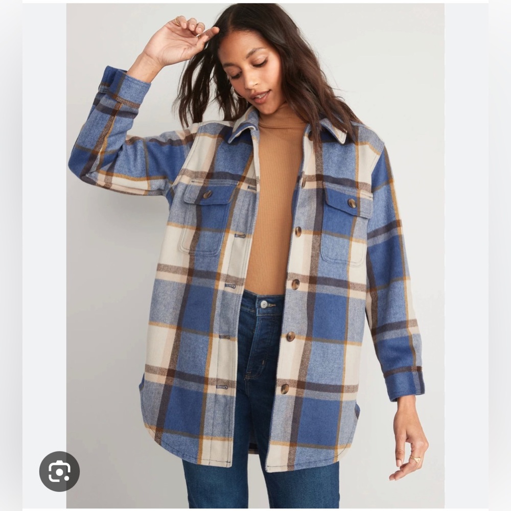 Old Navy Shacket blue plaid shirt jacket Women’s size Large